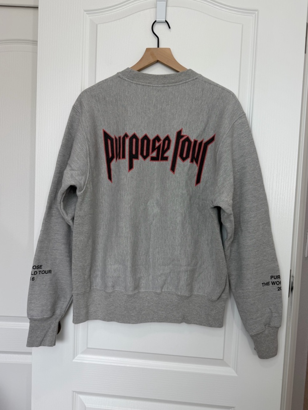 Justin Bieber The Purpose World Tour 2016 Champion Crewneck Sweater Medium